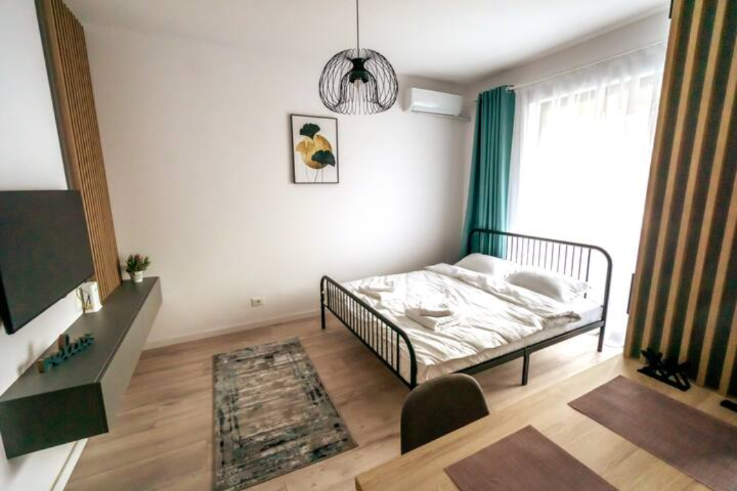 Uptown Elegant Apartment